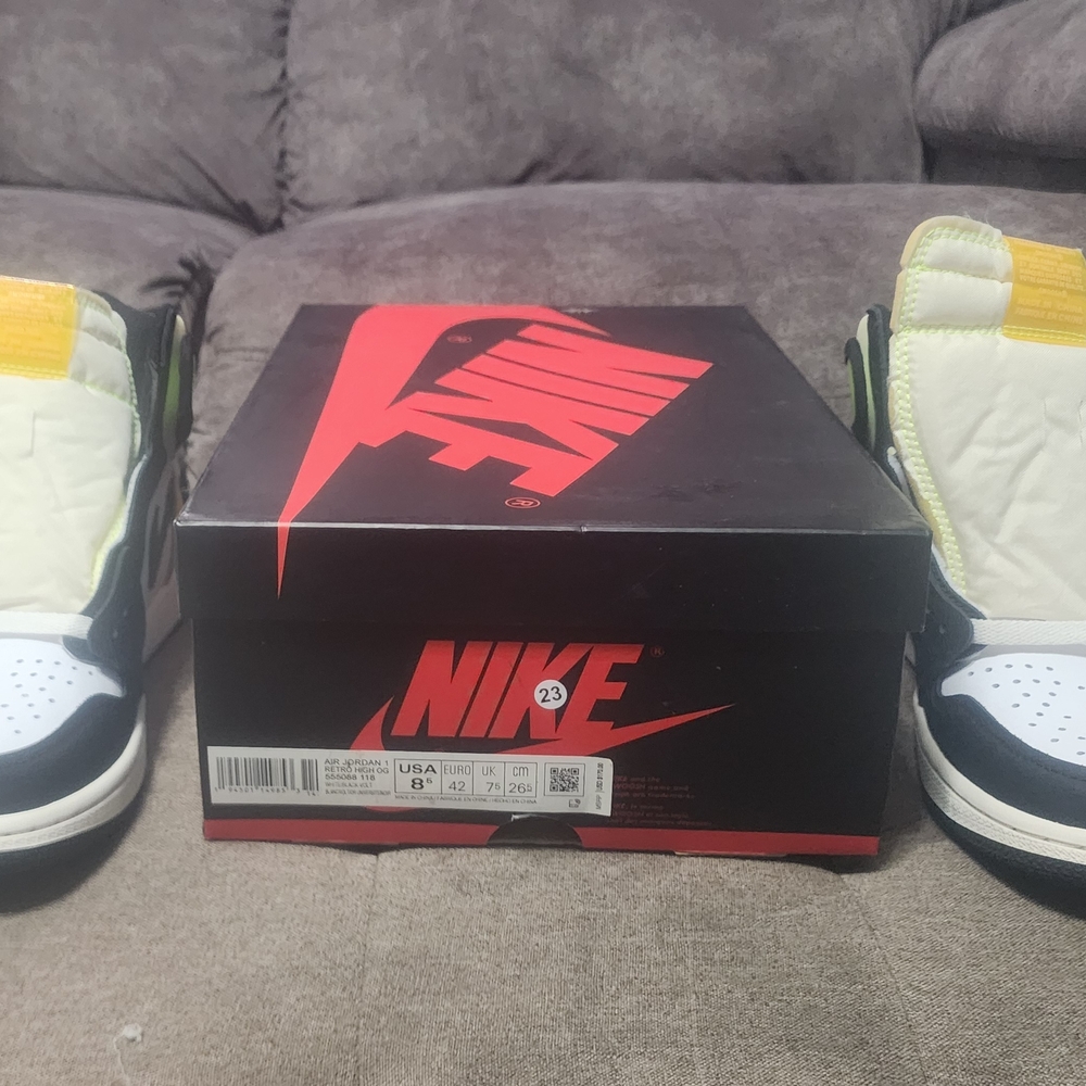 Nike Black and White Sneakers